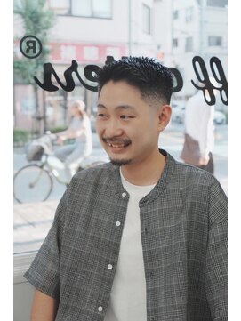 ラフカッターズZ 町田店 フェザーアップ【町田/理容室/床屋/顔剃り/シェービング】