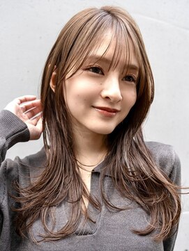 ミラバイグリーン(Mira by green) レイヤーカット/ロングレイヤー/ローレイヤー