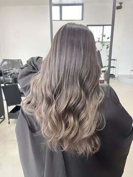 ウィリーベル 沖縄(WILLIE BELLE) グレージュバレイヤージュ