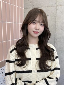 レイヤーカット×ブリーチなしグレージュ sayuri