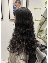 シアン 矢場町店(CYAN.)&nbsp;ストレートロングに飽きたらおすすめなみなみウェーブパーマ