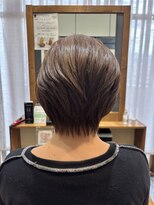 ルシードスタイルアイフラット(LUCIDO STYLE I-FLAT)&nbsp;グレージュカラー/くびれショート/20代/30代/40代