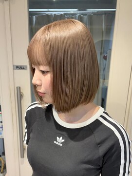 テトラ バイ ネオリーブ 横浜西口店(tetra by neolive) ハイトーン ミルクブラウン ボブ 切りっぱなし 横浜★