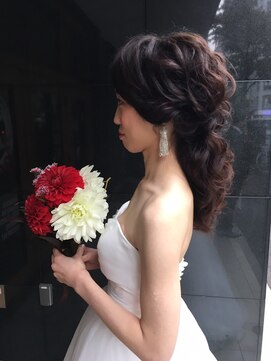 ヘアイズム ブランシュ(hair-ism BLanCHe) ハーフアップ