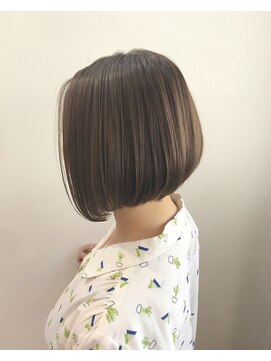 ナット(Nat) 前下がりボブ×フォギーブルージュ