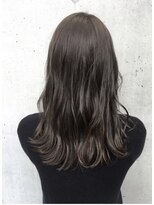 ネイヴィル オモテサンドウ(navile omotesando)&nbsp;【yuka】ブリーチなし、アッシュグレージュカラー