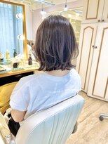 ネオリーブ チロル 横浜西口店(Neolive CiroL.)&nbsp;ボブレイヤー　外はねボブ　アッシュベージュ