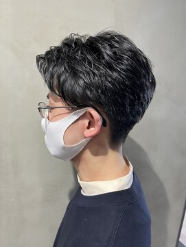 リンダイーロ(Linda Hiro) 【札幌円山　メンズカット（センターパート）】