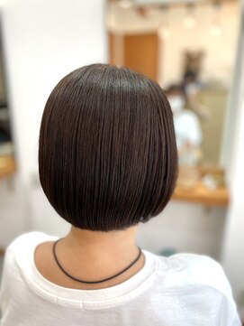 キヌ(Kinu) 大人縮毛矯正【ボブ】