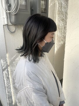 ブラン 阪急伊丹駅前店(Blanc.) オリーブカラー　切りっぱなし　ロブ