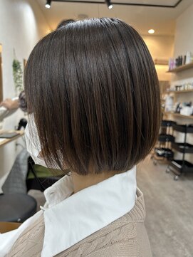 ヒライス 千歳船橋(Hiraeth) *縮毛矯正しても自然に内に入るボブ*