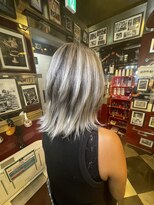 グリッツ (GLITZ) ホワイトシルバーカラー