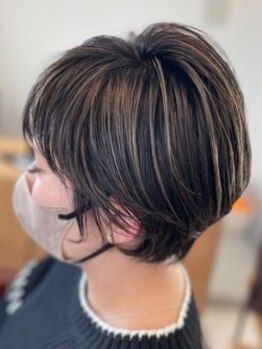 トゥッカ タロ(Tukka talo)の写真/【色落ち過程も楽しむ】これからも付き合う白髪だから「隠さず、活かす」カラー人気店からの新提案☆