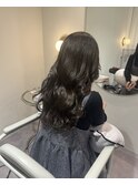 オリーブグレージュ