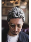 ホワイトメッシュ　刈り上げないアップバンク