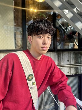 トーリ(TO/RE) 刈り上げマッシュ×くせ毛風パーマ