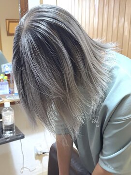 ブレイズヘアー(BLAZEhair) 【透明感バツグン】ホワイトバレイヤージュ×ブリーチ２回