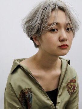 キューズ クラブ(cuz KLUB) 【cuzKLUB】ハイグレイ×ショート［池袋］