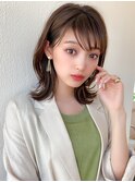 大人かわいいひし形シルエット ショコラグレージュ 外ハネ 小顔