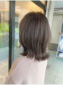 ベージュ×くびれミディ