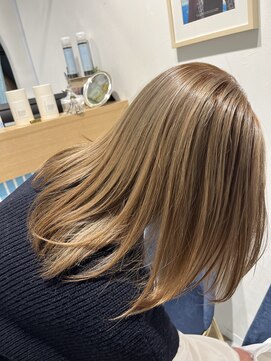 ロンドルーチェ 心斎橋(Lond luce) ダークアッシュ/ミディアムレイヤーカット［髪質改善/縮毛矯正］