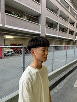 ウェルネス(Wellness)&nbsp;スキンフェードマッシュセンターパート