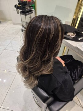 六本木美容室 白金店 白髪ぼかしハイライト