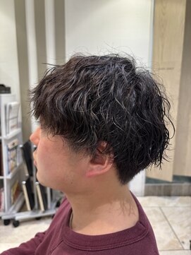 ケンジ 平塚 アネッタ(KENJE annetta) なみまきパーマ　刈り上げマッシュ