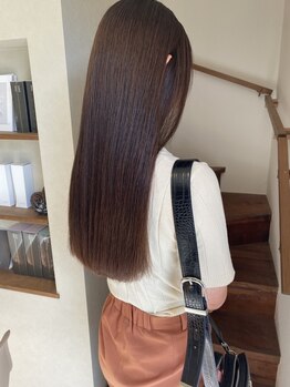 お悩みを解消して、理想のスタイルを叶える♪ダメージレスで、手触りの良い自然なストレートが叶います！