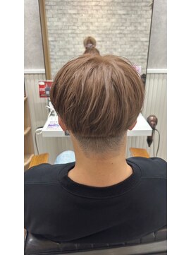 アンドワークス カシワ(&WORKS kashiwa) 【ミルクティーベージュ×マッシュスタイル】