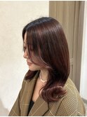 赤みの発色も、ツヤで格上げ。