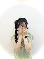 ルート(Ru-t)&nbsp;編み込みカチューシャ×お団子サイドポニー