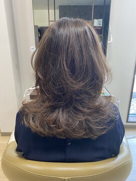 シャイン(shine) カット+ヴィラロドラカラー+スパトリートメント