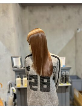 シシ 新宿(She 2.) 髪質改善ストレート/ストレートロング/艶髪カラー/美髪ロング