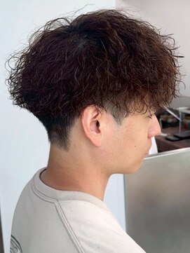 セプト 博多(SEPT.) ツイストスパイラルパーマ ツーブロックマッシュ 刈り上げ