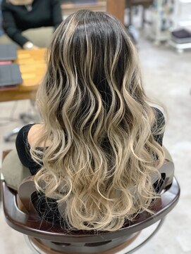 ヤソ(yaso) バレイヤージュ　ベージュ