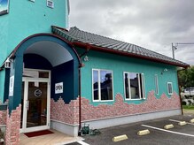 入り口と駐車場