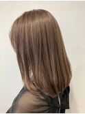 柔らかベージュブラウン　カーキグレージュ　大人かわいいヘア