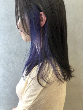 オーレント(AULENT) ブルーインナーカラー×アッシュグレーのセミディスタイル