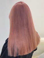 ベレーザシェルト(Beleza scelto)&nbsp;3221カシスピンクバイカラー癖毛カットうるツヤビビッドカラー