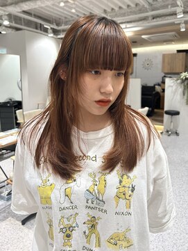 ゼストララ(ZEST Lara) ナチュラルレイヤー【吉祥寺】斎藤百花