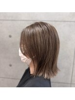 ヘアメロウ ココ(hair mellow CoCo...)&nbsp;cocoオリジナル白髪ぼかしハイライト・切りっぱなし外ハネ