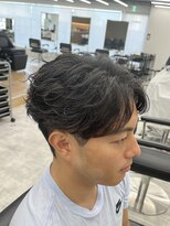 ラヴィズムバイフィフス(LUVISM by fifth) フェザーパーマフェザーショートセンターパート新潟メンズパーマ