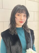 クラメールパリ 福岡(Kraemer Paris) 【天神】骨格補正で小顔見せ|大人女子のミディアムウルフ