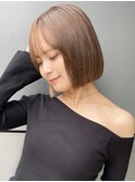 面長切りっぱなしボブ ベージュカラー M20251127