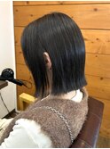 暗髪切りっぱなしボブ