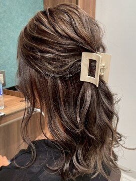 エジョン 八幡山店(Aejon) 大人レイヤーカット白髪ぼかし脱白髪染め40代50代60代