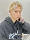 刈り上げツーブロックハイトーンメンズヘア