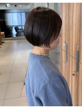 ガリカ 博多(Gallica) 上品な丸みのあるショートボブ