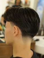 ザ チョップ ショップ ハラジュク(THE CHOP SHOP HARAJUKU)&nbsp;原宿渋谷理容室テーパーフェードカットメンズセンターパート